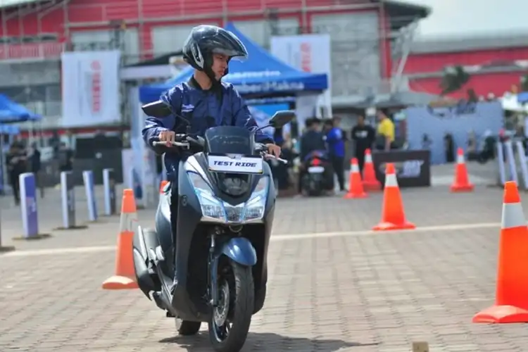 Kemampuan Favorit Dari Bapak Rumah Tangga Ini Harus Dipertahankan di Yamaha Lexi 2024