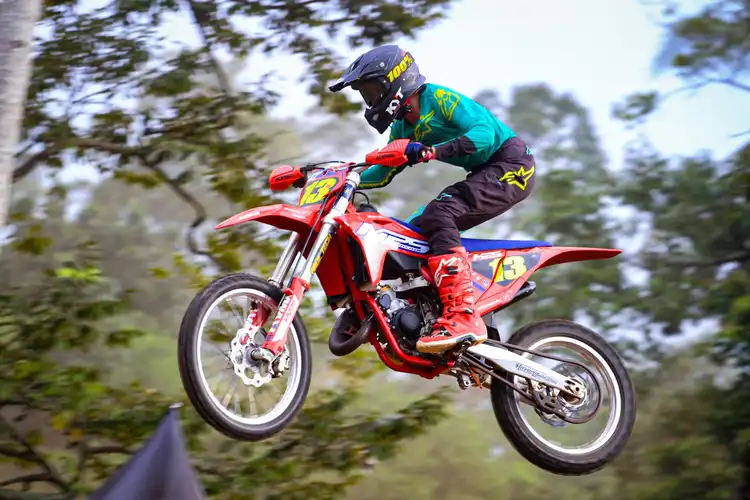 Masih Cedera, Kemal Andrea MPS Maksimalkan Kejurnas Motocross Pandeglang