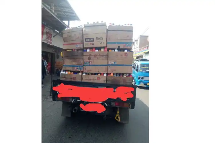 Pengakuan Pengepul Botol Oli Bekas Diisi Ulang Pelumas Curah atau Hasil Daur Ulang