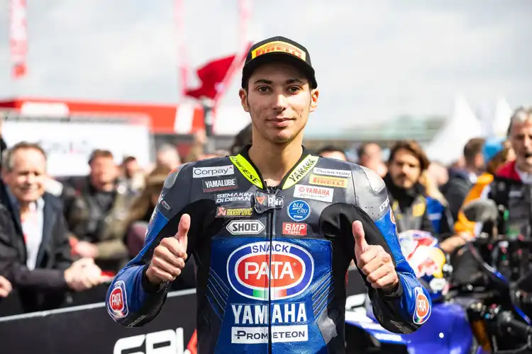 Toprak Razgatlioglu Resmi Tinggalkan Yamaha WSBK, Tidak Ke Juga Ke MotoGP Demi Kawasaki?