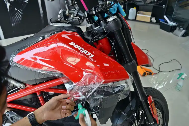 Masterpiece Rilis Produk PPF,  Bodi dan Cat Motor atau Mobil Awet dengan Harga Murah