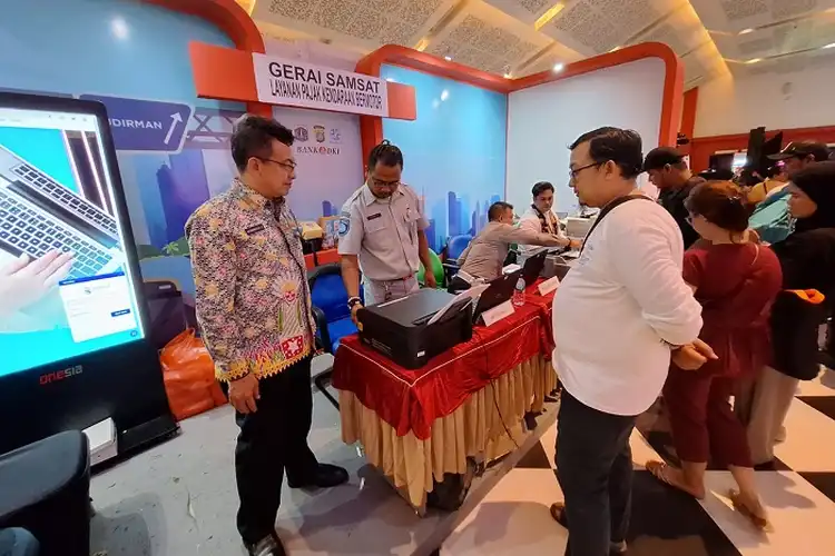 Bayar Pajak Kendaraan Bisa Bawa Pulang Motor Listrik Cuma Di Gerai Samsat PRJ Cek Syaratnya