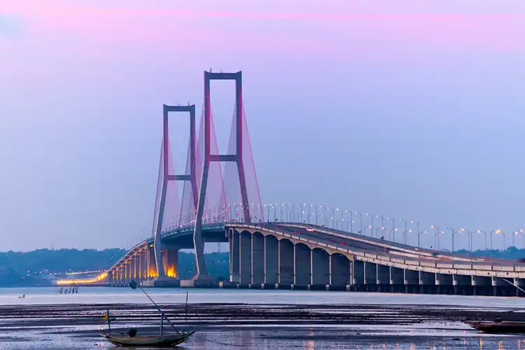 Wisata Surabaya: Menjelajahi Keindahan Kota Terbesar Kedua di Indonesia