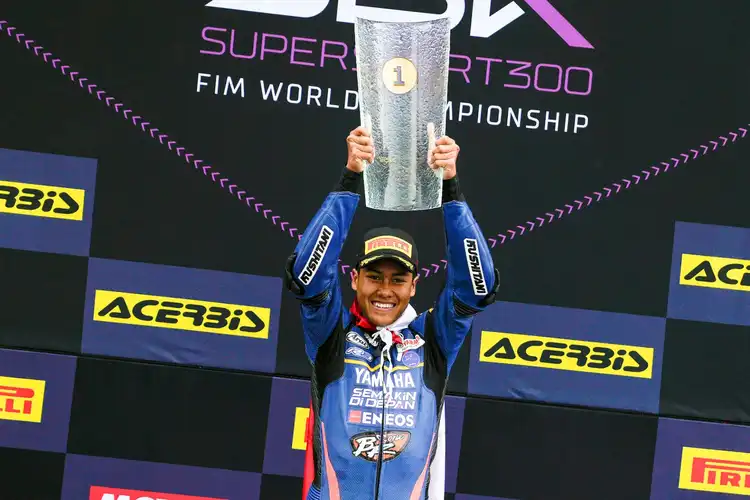 Aldi Satya Debut WSSP300 2024 Optimis Bersaing Jadi Juara Dunia