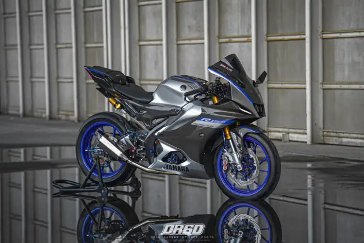 Jarang Ada Modifikasi Motor Yamaha R15M Berlapis Carbon dan Part Racing, Ganteng Untuk Sunmori