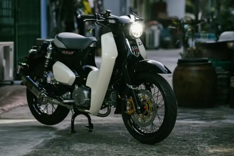 Modifikasi Motor Honda Super Cub 125 Jadi Agresif, Kaki-kaki Hedon Bro