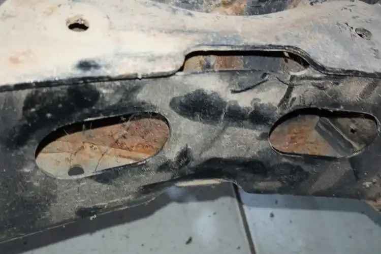 Kepo Rangka Motor Karat di Dalam Atau Tidak, Cukup Diketok Tanpa Lihat Lubang Rangka
