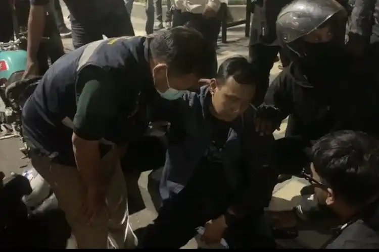Ada-ada Saja, Pemotor Mabuk Tabrak Polisi Usai Ketakutan Lihat Razia Operasi Zebra