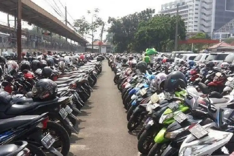 Jangan Kaget Tarif Parkir Jadi Rp7.500 Per Jam Berdasarkan Peraturan Gubernur Pemerintah Daerah Ini