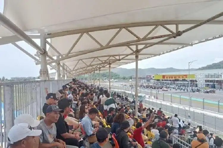Belum Mencapai Target, Tiket MotoGP Mandalika 2023 Bakal Kena Diskon 50 Persen
