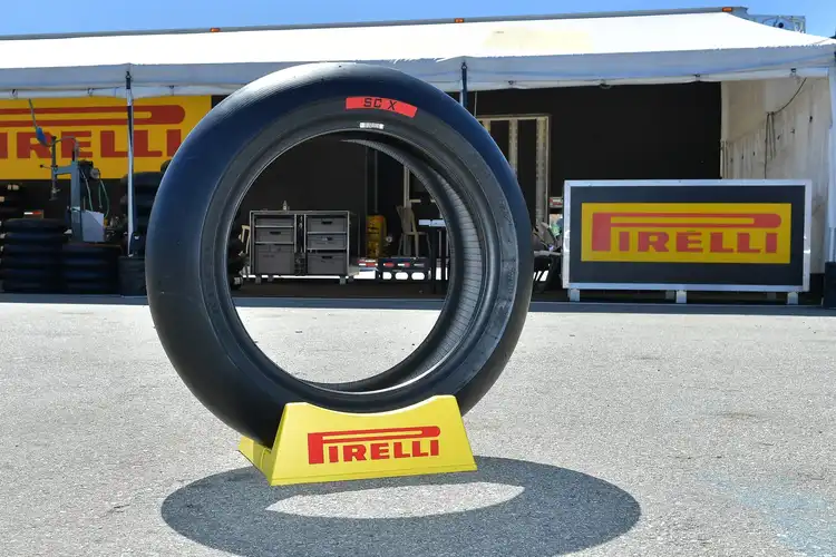Siap Gantikan Michelin, Pirelli Diam-diam Sudah Riset Ban MotoGP