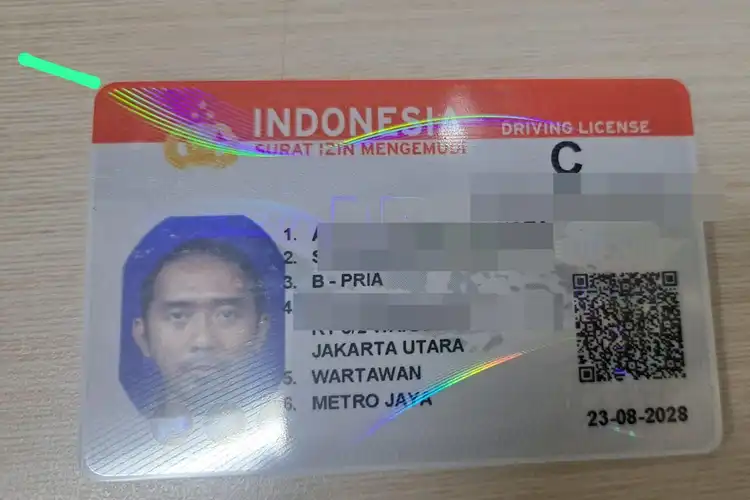 Jarang yang Sadar Apa Sih Fungsi Barcode di SIM Motor Kalian?