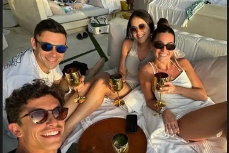 Di Bali Marc Marquez Bertemu Pembalap Repsol Honda Lainnya yang Pakai Motor Kecil