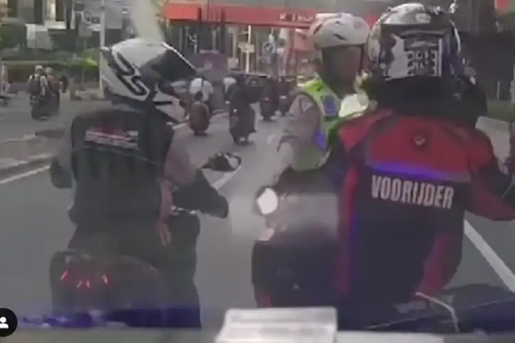 Anggota Polisi yang Tilang Pengawal Ambulans di Kuningan Dapat Apresiasi AKBP Ojo Ruslani, Netizen Geram