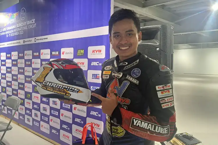 Strategi Sukses Galang Hendra Juara Umum Kelas Neraka R25 Pro Yamaha Sunday Race 2023