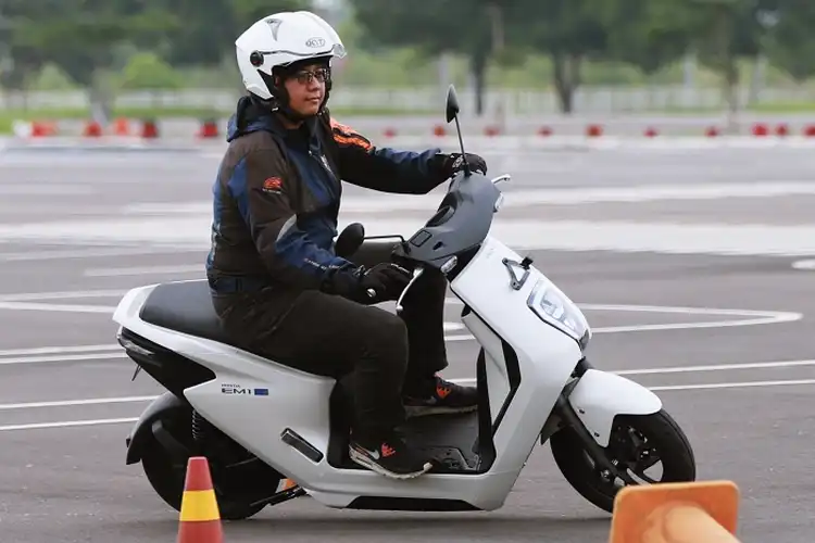 Ketemu Tanjakan Motor Listrik Honda EM1 e: Kuat Nanjak Gak? AHM Beri Penjelasan