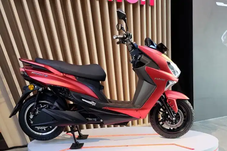 Pantas Murah, Motor Listrik Polytron Fox-S Downgrade Baterai dari Fox-R, Begini Spesifikasinya