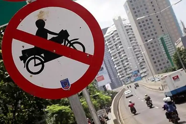 Jarang yang Tahu Ada Jalan Dimana Motor Dilarang Lewat di Jakarta Tahun 2024 Ancamannya Penjara Atau Denda Setengah Juta