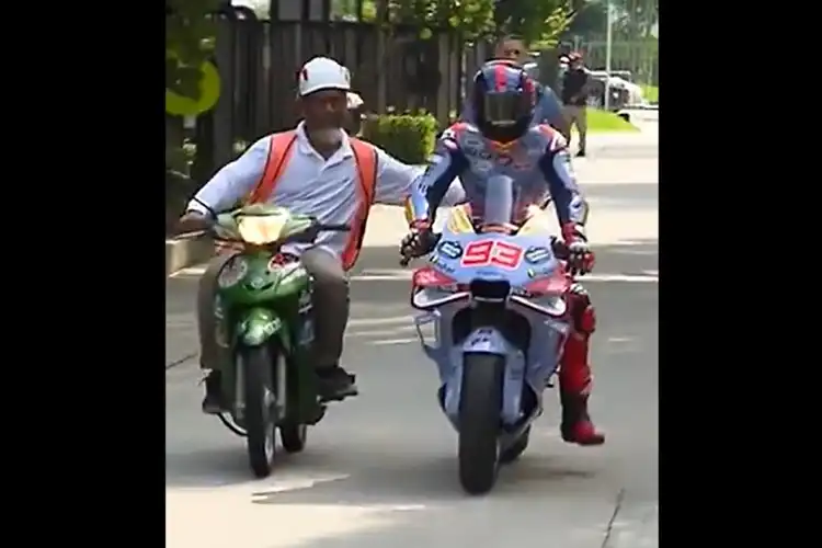 Dasar Marc Marquez Sudah Pindah ke Ducati Masih Ditolong Honda Supra Bapak di Tes MotoGP Sepang