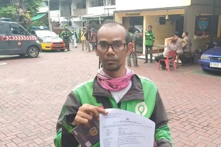 Maling Nekat Bawa Kabur Motor Langsung Dilacak Komunitas Ojol Endingnya Langsung Dikeroyok