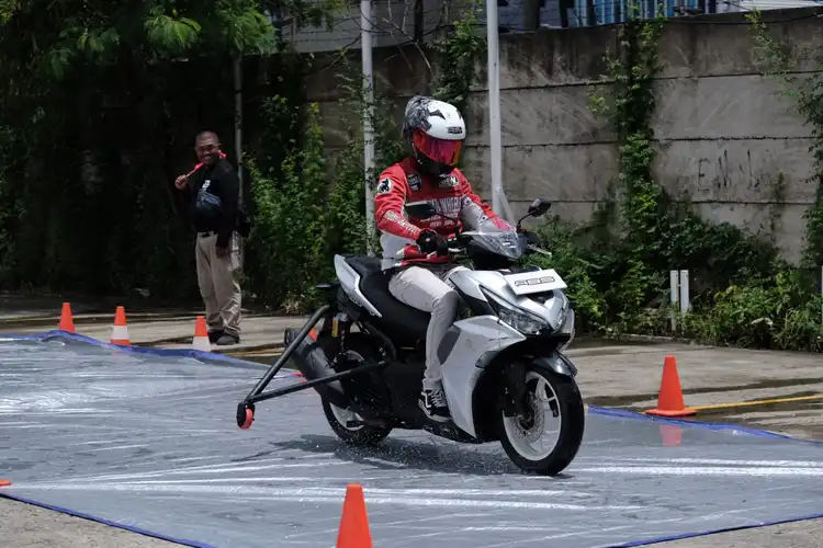 Wajib ABS di Motor Dapat Dukungan Korlantas Polri Demi Keselamatan Banyak Pengguna Motor di Jalan