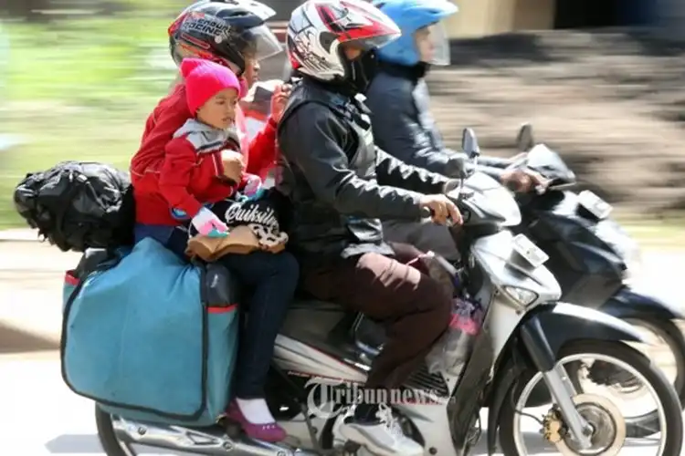 Baru Tahu, Ini Batas Umur Anak yang Boleh Mudik Naik Motor