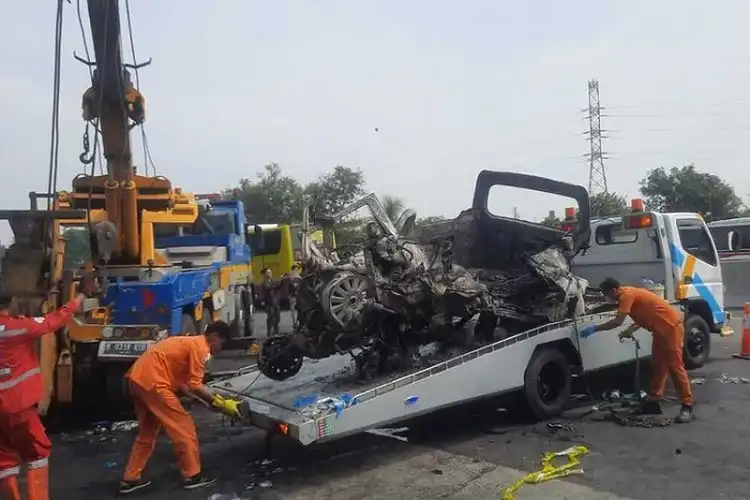 Fakta Korban Kecelakaan Tol Japek KM 58, Mau Mudik Pakai Motor Tapi Tidak Jadi