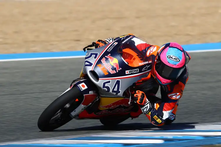 Veda Ega Pratama Raih Poin Perdana di Red Bull Rookies Cup Finish di Posisi Segini di Jerez
