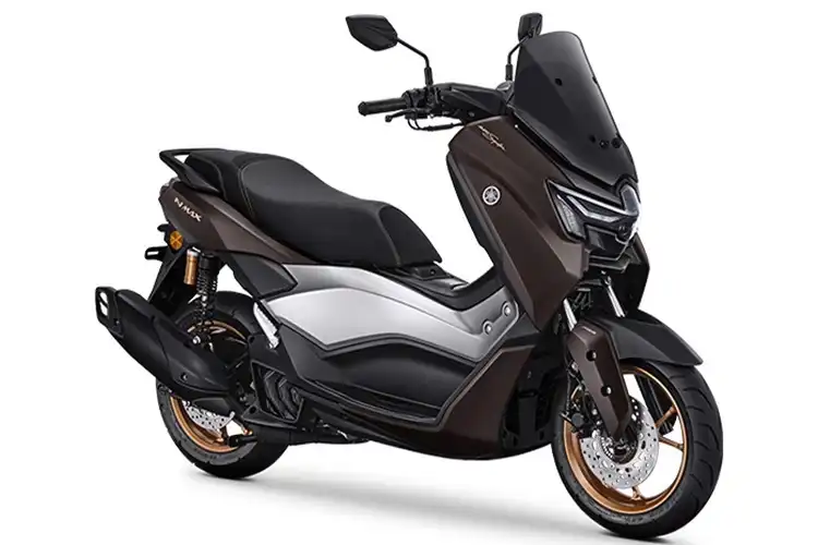 New Yamaha NMAX Turbo 2024 Bagusnya Diisi Bensin Pertalite atau Pertamax?