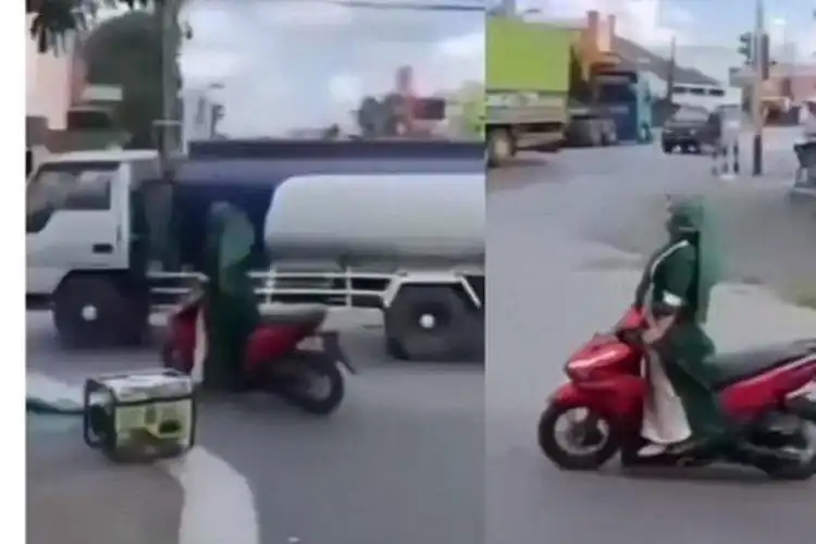 Beredar Video Emak-Emak Naik Honda Vario Banyak Tingkah di Pati Berdiri di Atas Motor Sampai Mau Dicium Truk