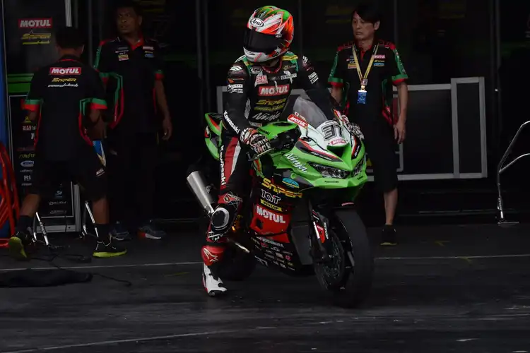 Rahasia 3 Modifikasi Penting Kawasaki ZX-25R Spek ARRC Power Buas Naik 10 DK