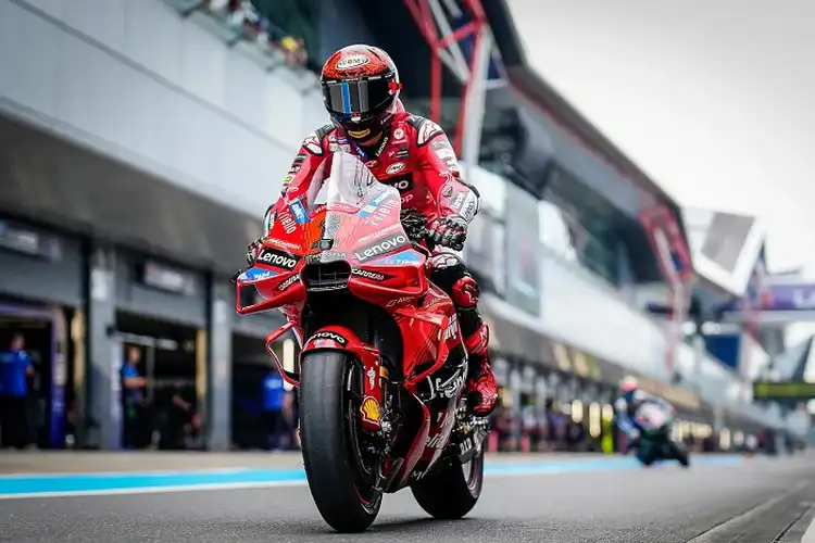 Link Live Streaming MotoGP Inggris 2024 Balap Sprint Mulai Jam 21.00 WIB