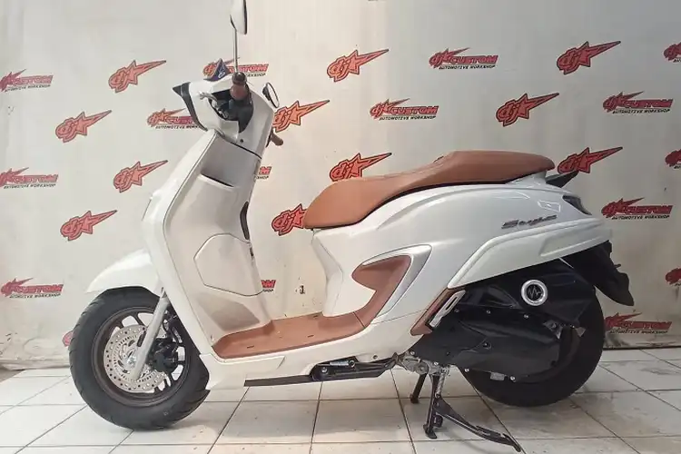 Modifikasi Motor Honda Stylo 160 Pasang Body Extension Jadi Enggak Mirip Genio