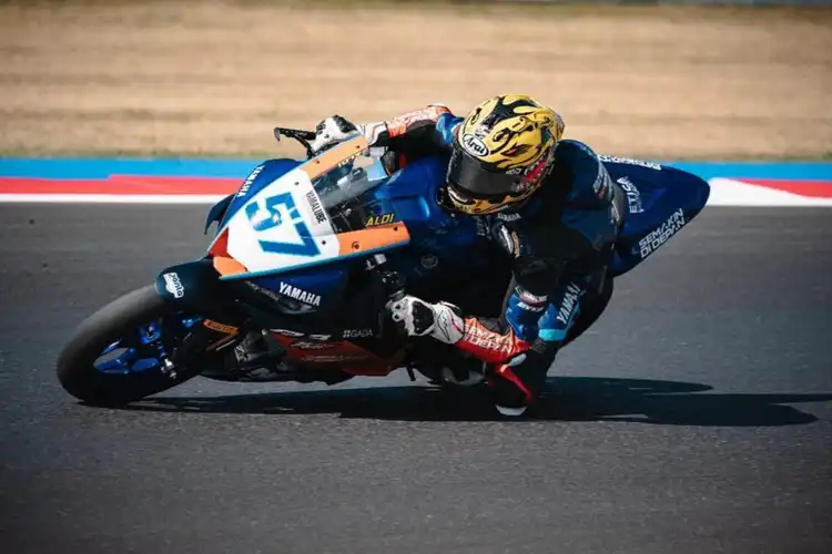 Link Live Streaming WorldSSP300 Portugal, Pembalap Indonesia Adik-Kakak Start Depan