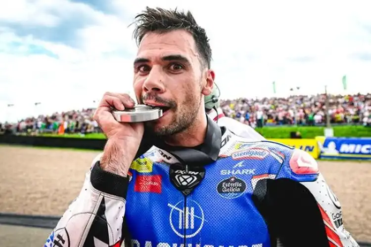Salut Ini yang Dilakukan Pembalap MotoGP yang Nikahi Adiknya di Sirkuit Mandalika