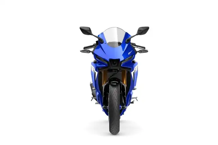 Motor Baru Penerus Yamaha R25 Resmi Meluncur Tampilan Ganteng tapi Speknya Malah Bikin Netizen Kecewa