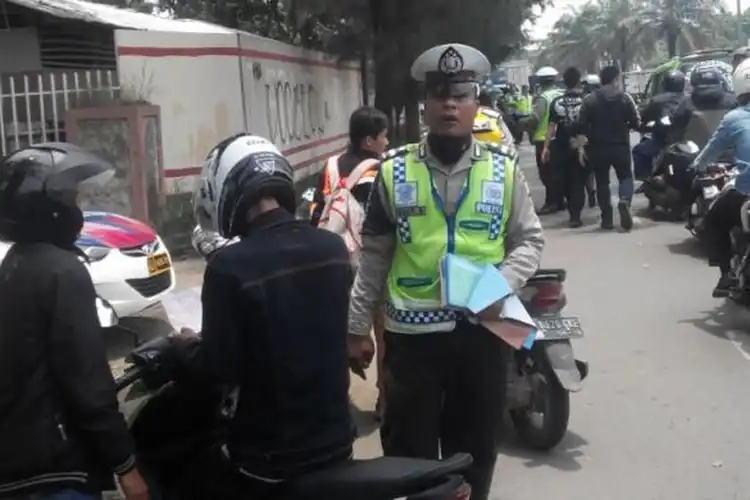 Tilang Sistem Poin Segera Diterapkan, Tidak Pakai Helm Dipotong Berapa Poin?