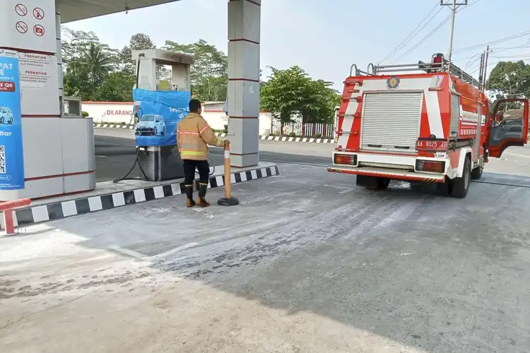 Kejadian Kesekian Kali Suzuki Thunder Meledak dan Terbakar di SPBU Pertamina Temanggung Diduga Motor Kulakan