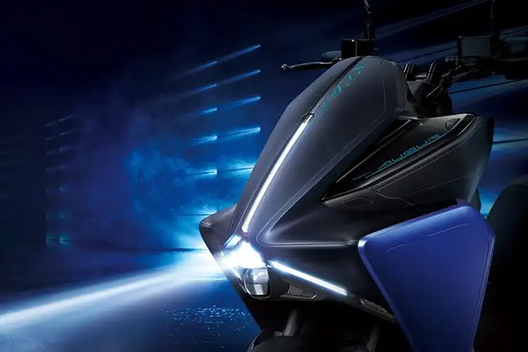 Yamaha Gaspol Luncurkan Motor Matic Baru 2025 Harganya Bikin Pemilik NMAX Turbo Bersyukur