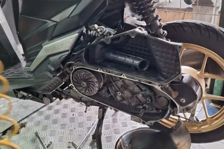 Waspada Vampir Oli Bisa Menyerang Skutik Honda Vario 125 dan 150, Kok Bisa?