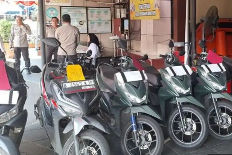 Tidur Gak Nyenyak, Pembeli Motor Bekas Hasil Curian Bisa Dijerat Pasal 480 KUHP