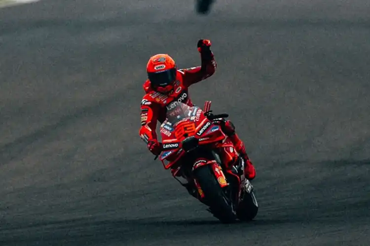 Mana Nih Pembalap Lain, Marc Marquez Enggak Ada Lawan di Sprint MotoGP Argentina 2025
