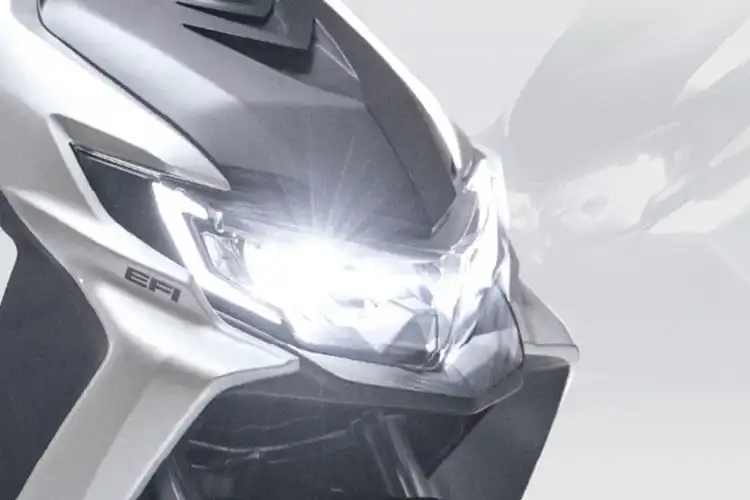 Harganya Mirip-mirip Yamaha NMAX Turbo, Motor Matic Baru Ini Cuma Punya Fitur CBS?