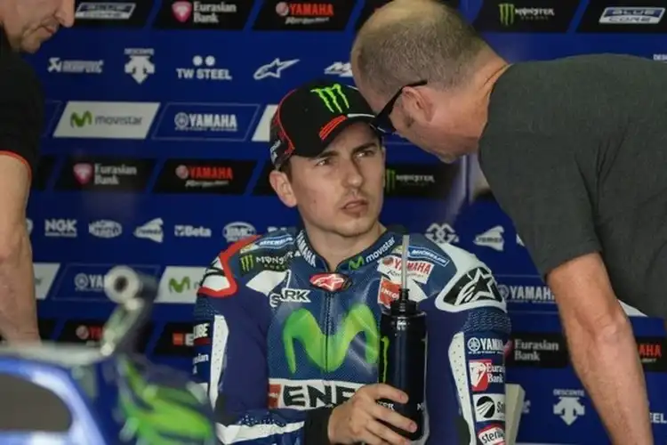 Tidak Bisa Kelain Hati, Ini Alasan Bos Yamaha Pilih Jorge Lorenzo Jadi Test Rider MotoGP
