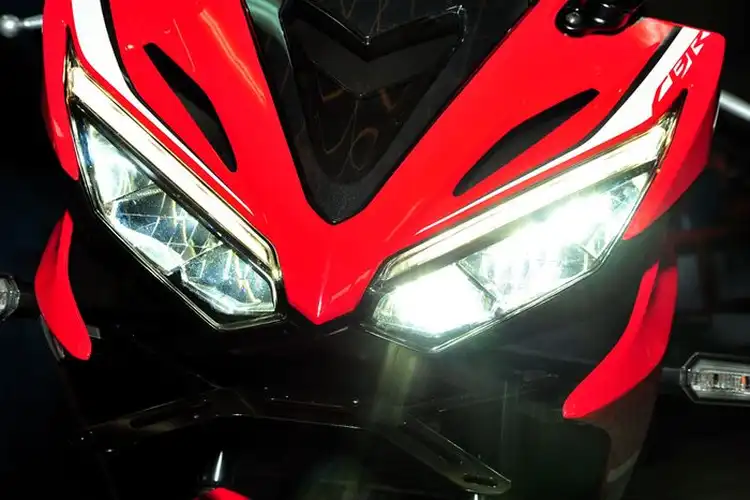 Penasaran Lampu LED Motor Apakah Gampang Pecah? Begini Penjelasannya
