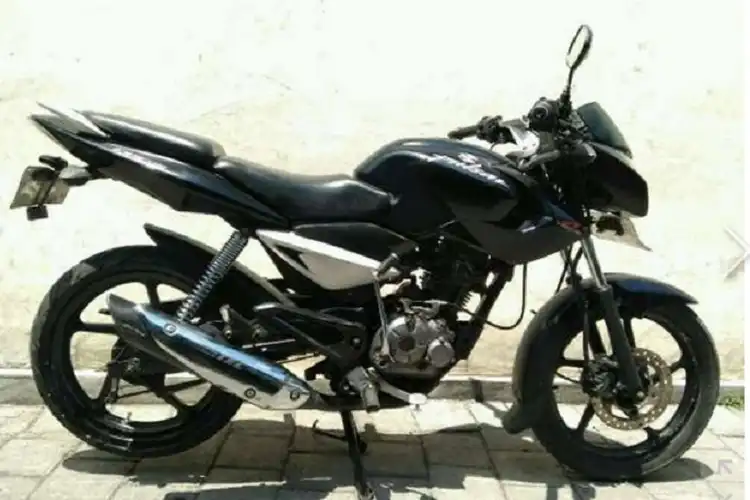 Dulu Sempat Bikin Geger, Harga Seken Bajaj Pulsar Tahun 2011 Bikin Ngelus Dada