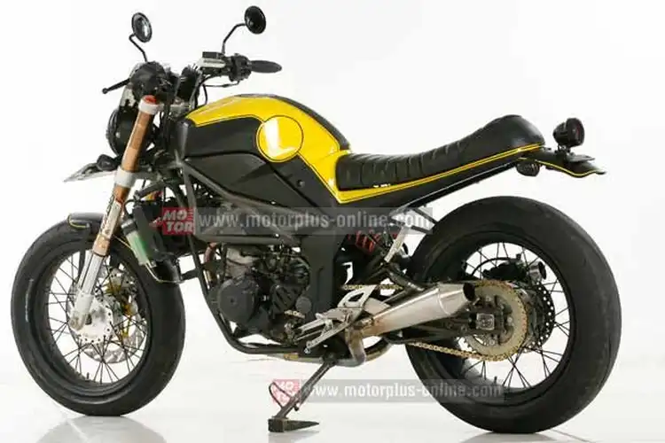 Modifikasi Ban Minerva Megelli 250RV Kolaborasi Scrambler - Cafe Racer