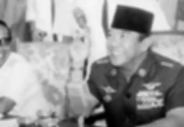 Tak Malu Walau Jadi Orang Nomor 1 di Indonesia, Justru Bung Karno Pernah Ngutang pada Sopir Taksi hingga Pakai Pakaian yang Sudah Pernah Sobek