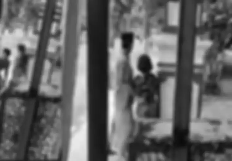 Kesaksian Warga Tentang Pria yang Telanjangi Wanita Siang Bolong di Madura, Bilang Maklum : Saya Beri Makanan