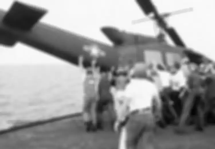 Sampai Jadi Bahan Celaan Gara-gara Deretan Senjata Canggihnya Dirampas Taliban, AS Nyatanya Malah Pernah Sengaja Buang Helikopter ke Laut Usai Kalah dari Perang Vietnam, Tujuannya Mulia